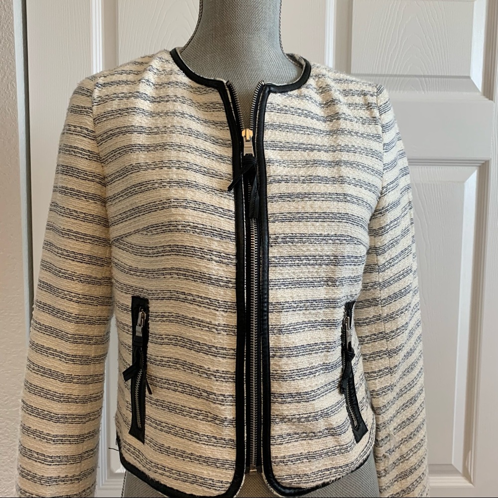 AMERICAN EAGLE size S blazer with stunning black leather-look trim navy tweed